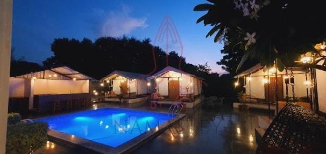 Luxury Farmhouse In Chhatarpur With Pool 뉴델리 외부 사진